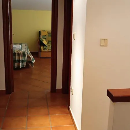 El Palaciu 4 Nyaraló
