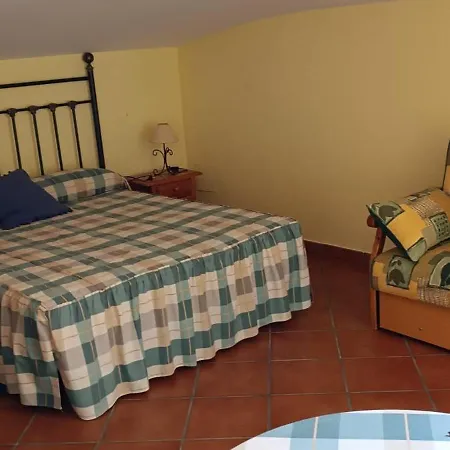 El Palaciu 4 Nyaraló