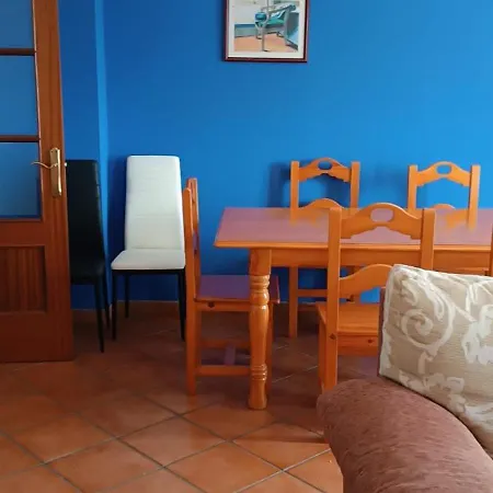 El Palaciu 4 Nyaraló *