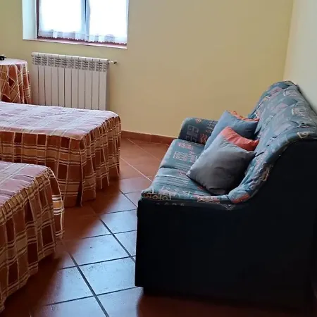 Hébergement de vacances El Palaciu 4 *